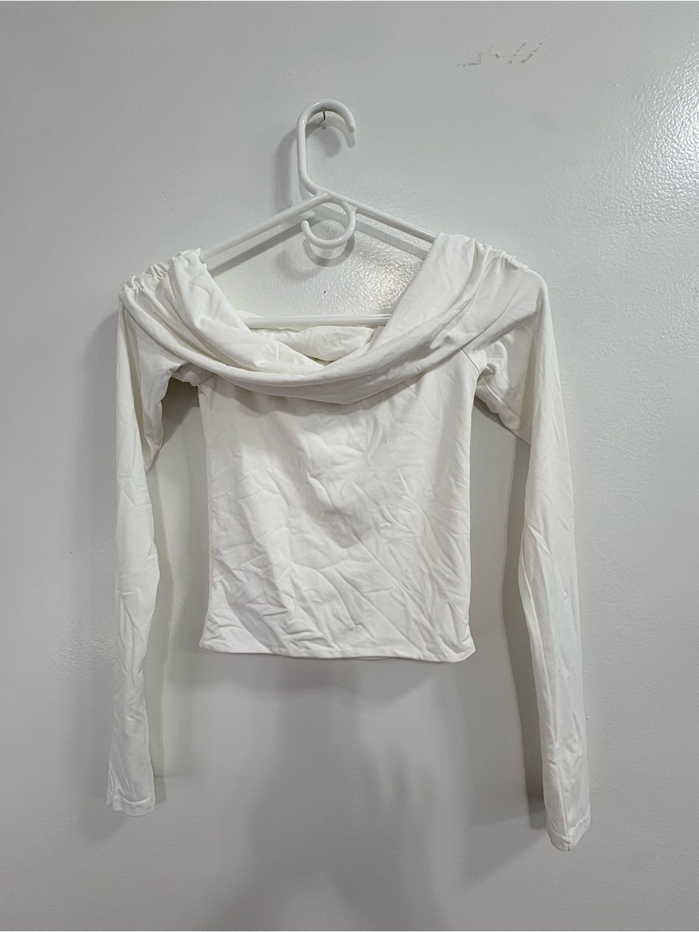 Meshki White Lined top